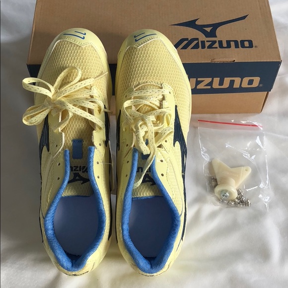 NIB Women’s Mizuno Tempo Track Shoes - 9.5 - Picture 5 of 6